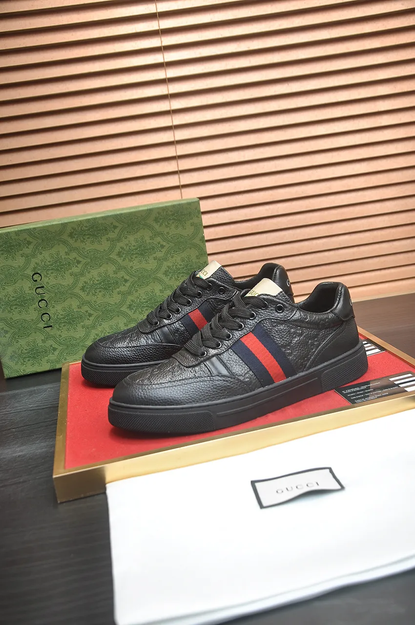 Men's shoes 💰480💶【GUCCI】1:1 men's sports shoes from the official website are now on the market. They are made of original silk cowhide + first-layer sheepskin lining, plus the original 1:1 comfortable outsole from the official website. Fashionable and versatile, super comfortable and breathable! Available in 2 colors: black, standard shoe size 38/45 (custom-made size 45 is non-refundable)
